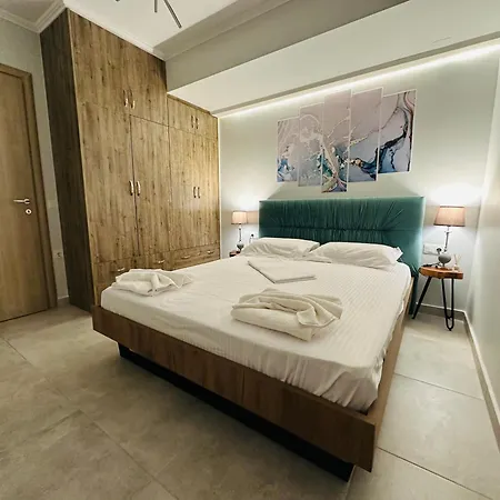 Crystal House Apartment *